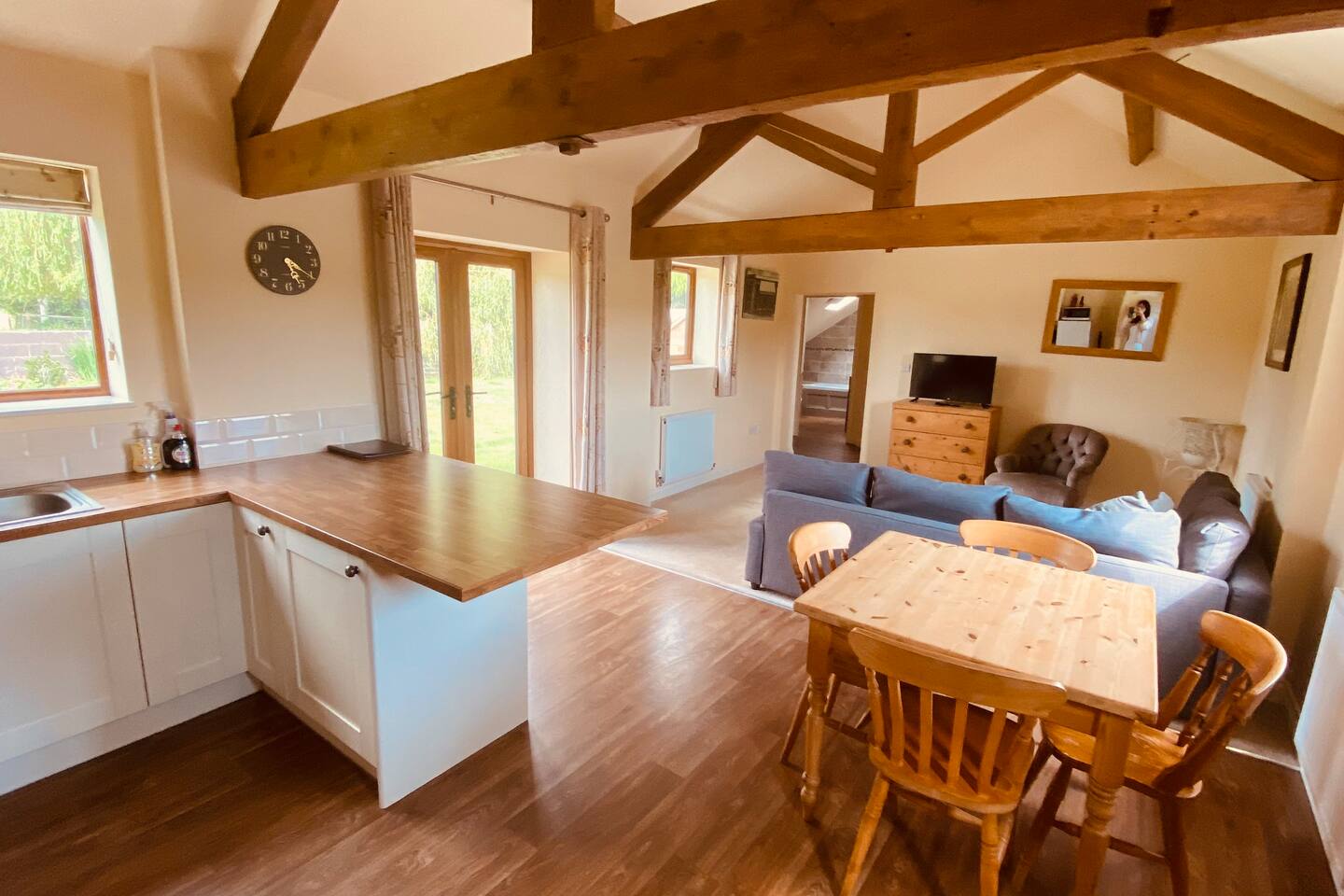 49cb5c6a f9ce 48d4 98a7 f64b8217984d 2