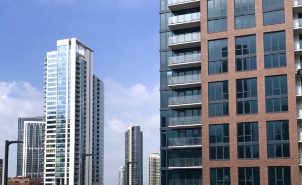 exhibit pool 595x365 1