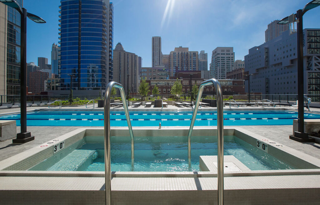 outdoor pool hot tub