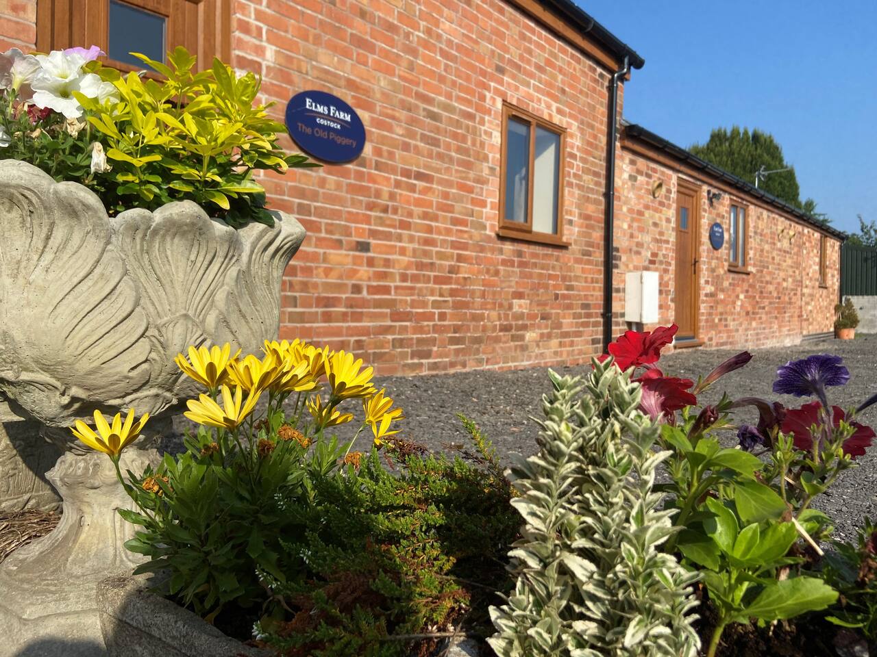 aeccb499 4098 4bc9 9293 9c84e3f265fd