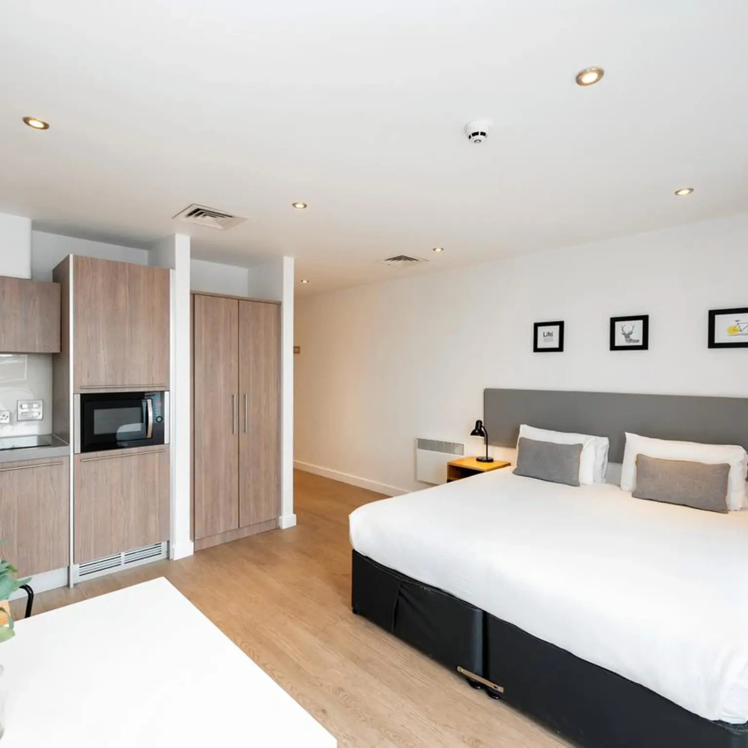 birmingham jewellery quarter main gallery.jpg