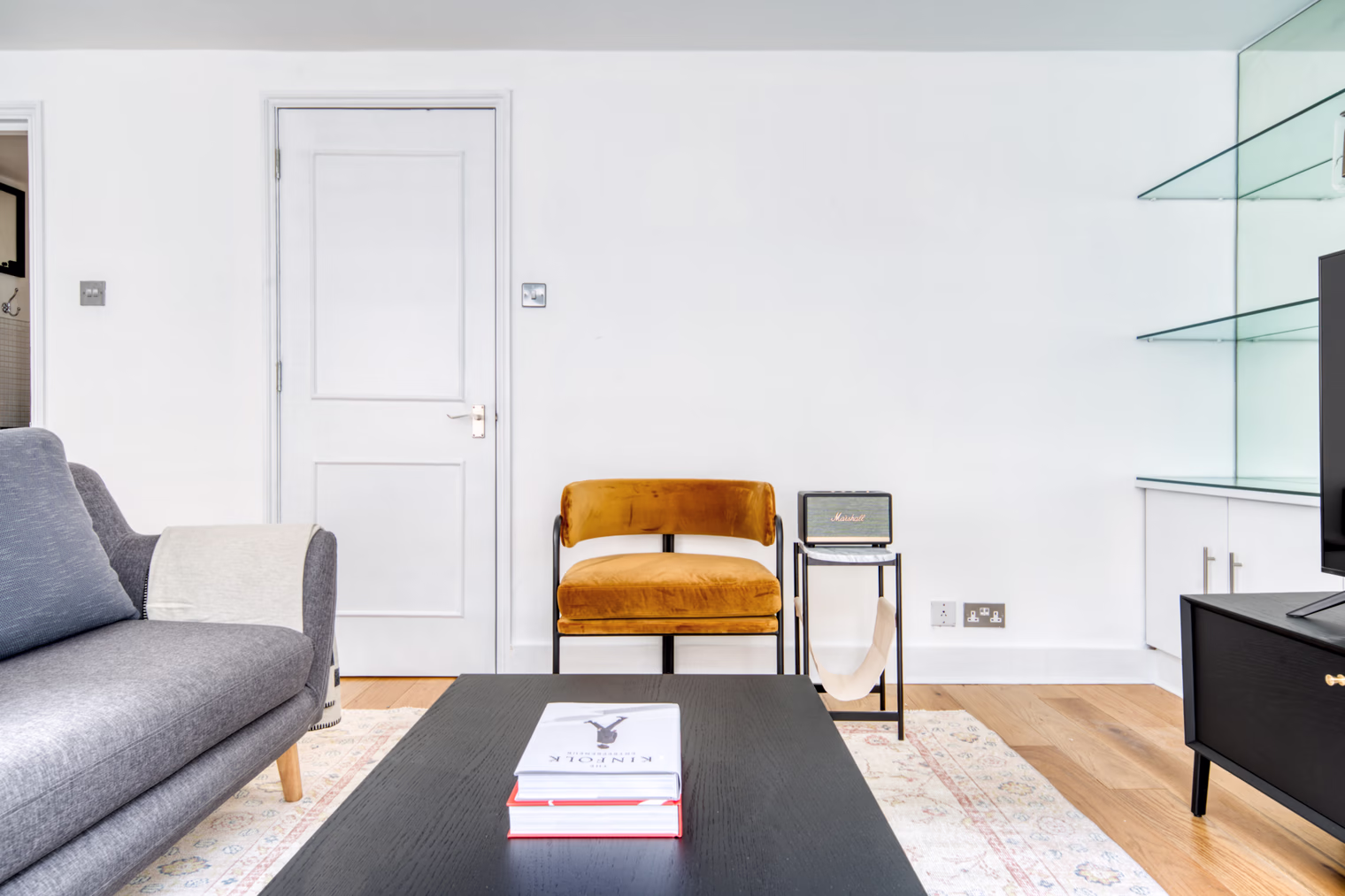 pg17261 o 58730d9e c9c6 75a5 6b95 8cc3ffe0d3df.jpg