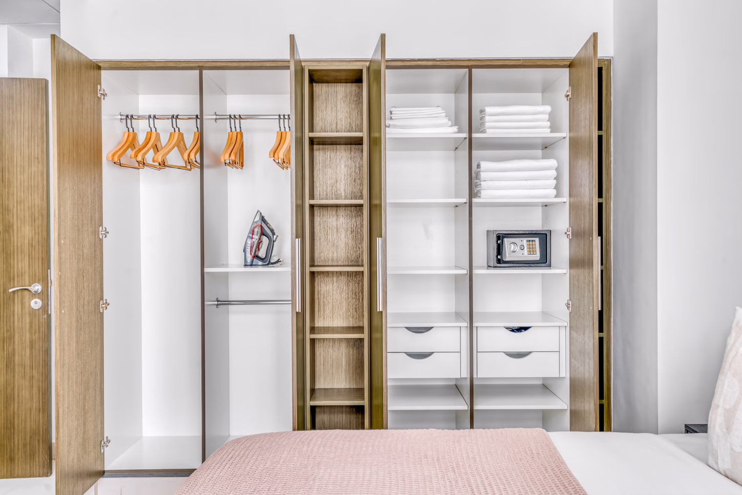 pg19825 o a8f2742e ae52 5846 7f5e 1003eef99155.jpg