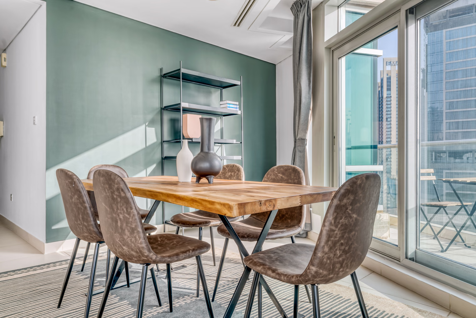 pg19825 o bf6c679d 4f18 45e4 36ff e32fd08d9146.jpg