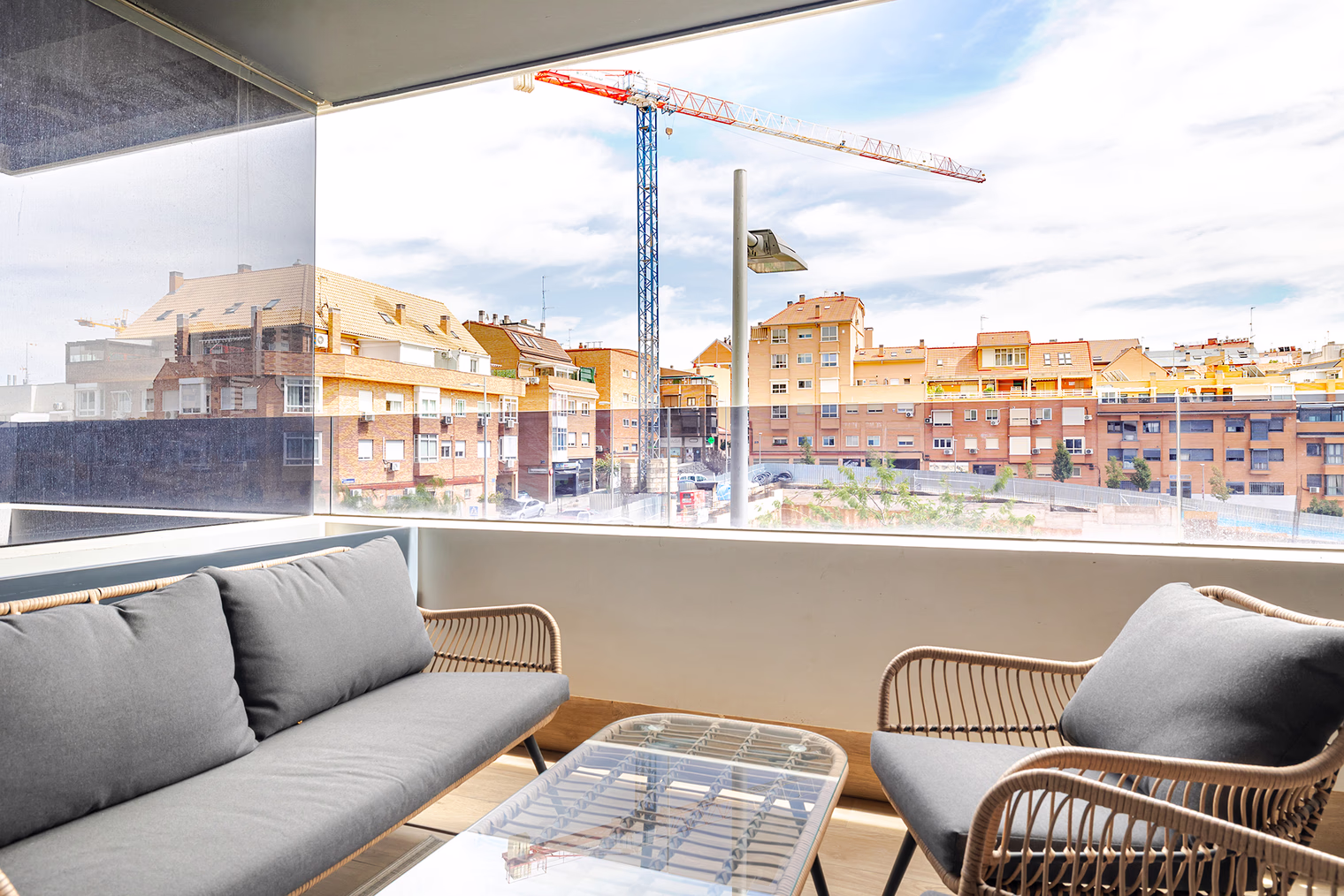 pg76768 o 772f2de0 a15c 41d2 8f29 543059cb2c8f