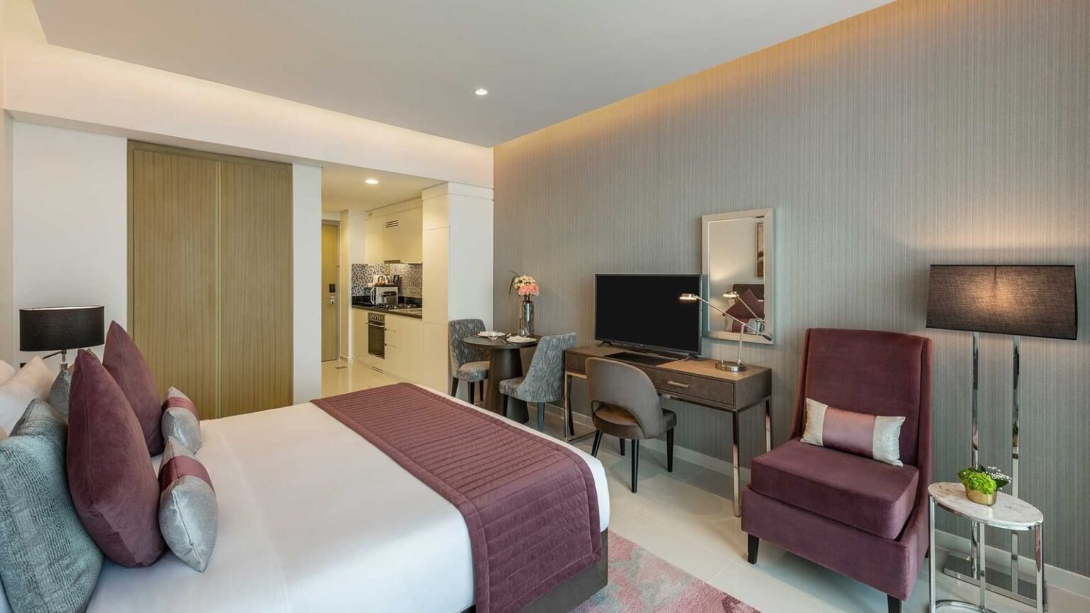 studio apartments wide