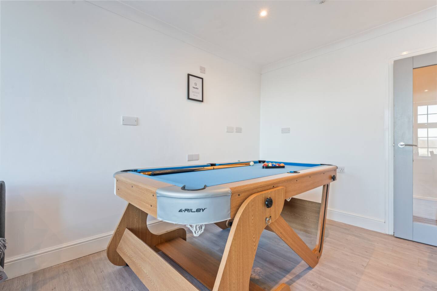 140105c9 b426 46d5 9b48 f51a0be5dd17