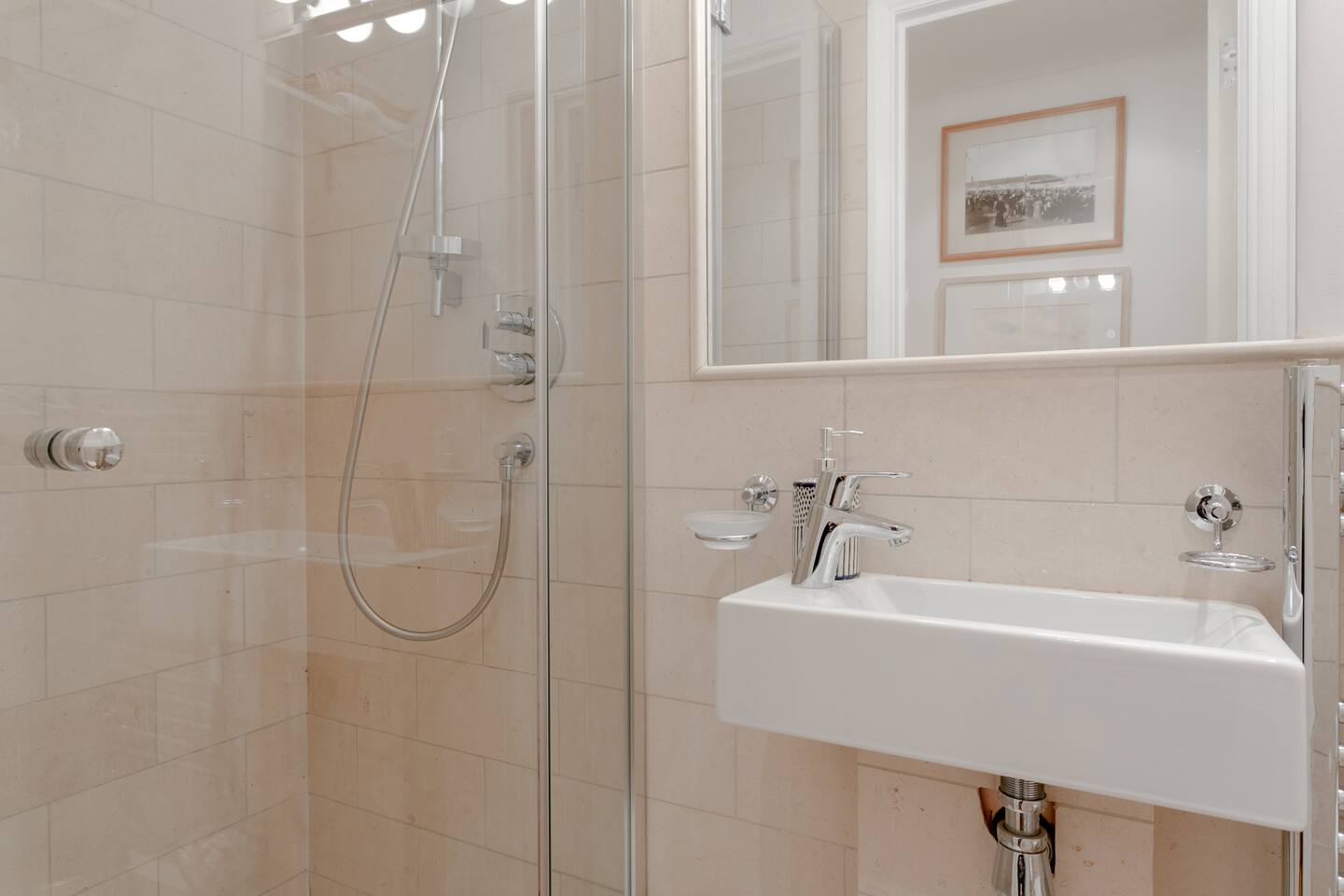 203aac66 d402 4efb 88fb 8edd1925f6e0