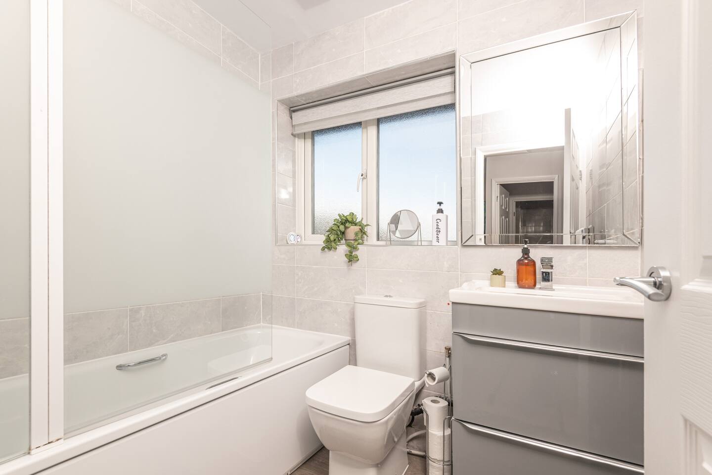 30ece2c4 e298 41d4 8860 6c2832c13fee