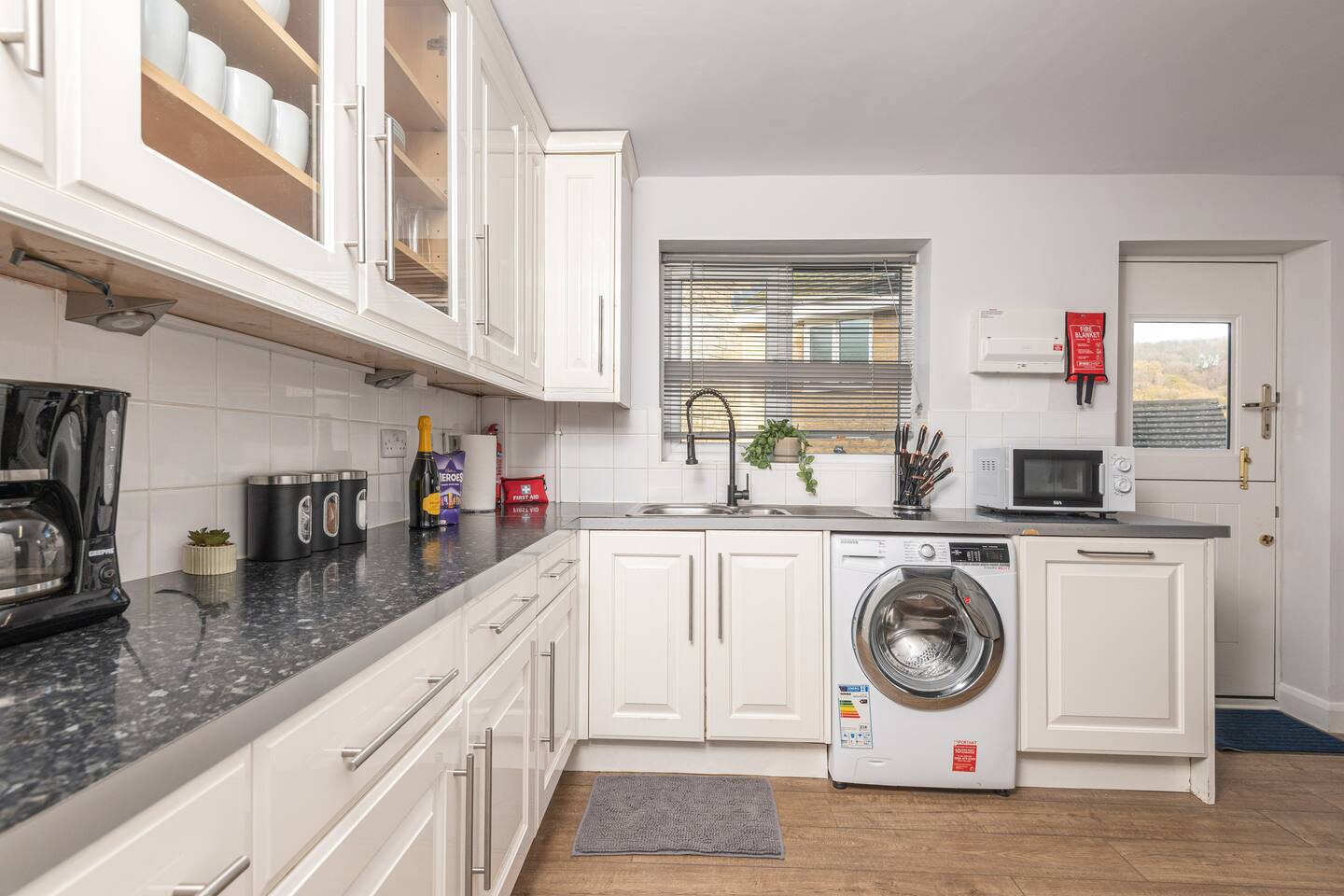 6391b001 550a 4948 9adf f043d34ae28b