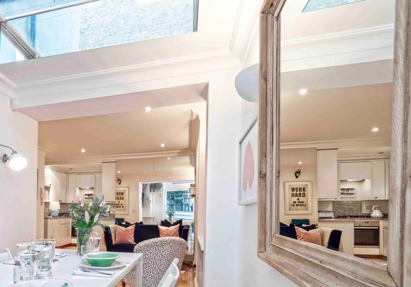 7f12374b 8c7f 4b96 a981 c07de187f514