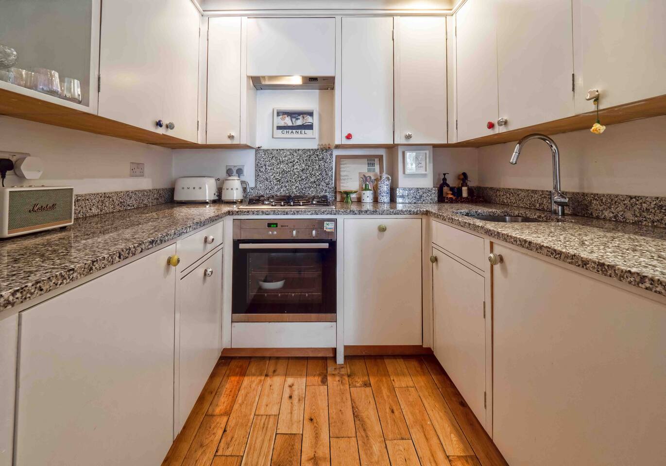 8c6d7f85 60a4 498a 9300 aeb50c23d2ee 2