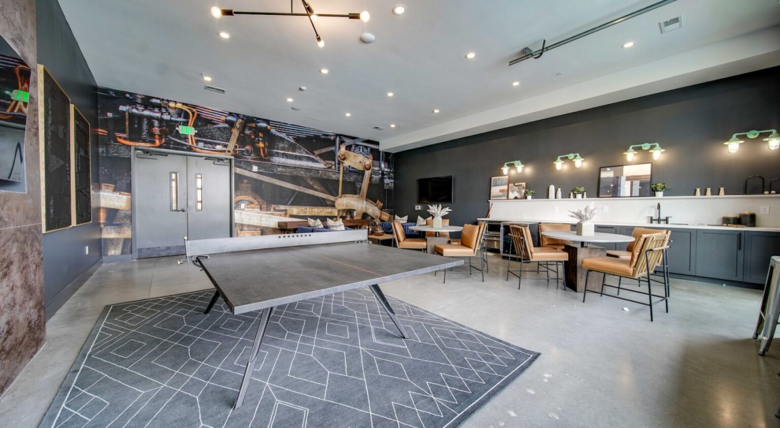 ei107084 chp1 9147e3824e2ddeadfb5cee556b780334