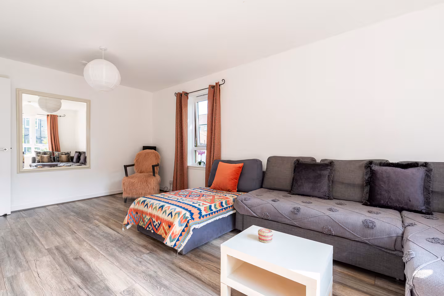 b99730fc 1f48 42c1 90e2 9c3ee912b63e.jpg