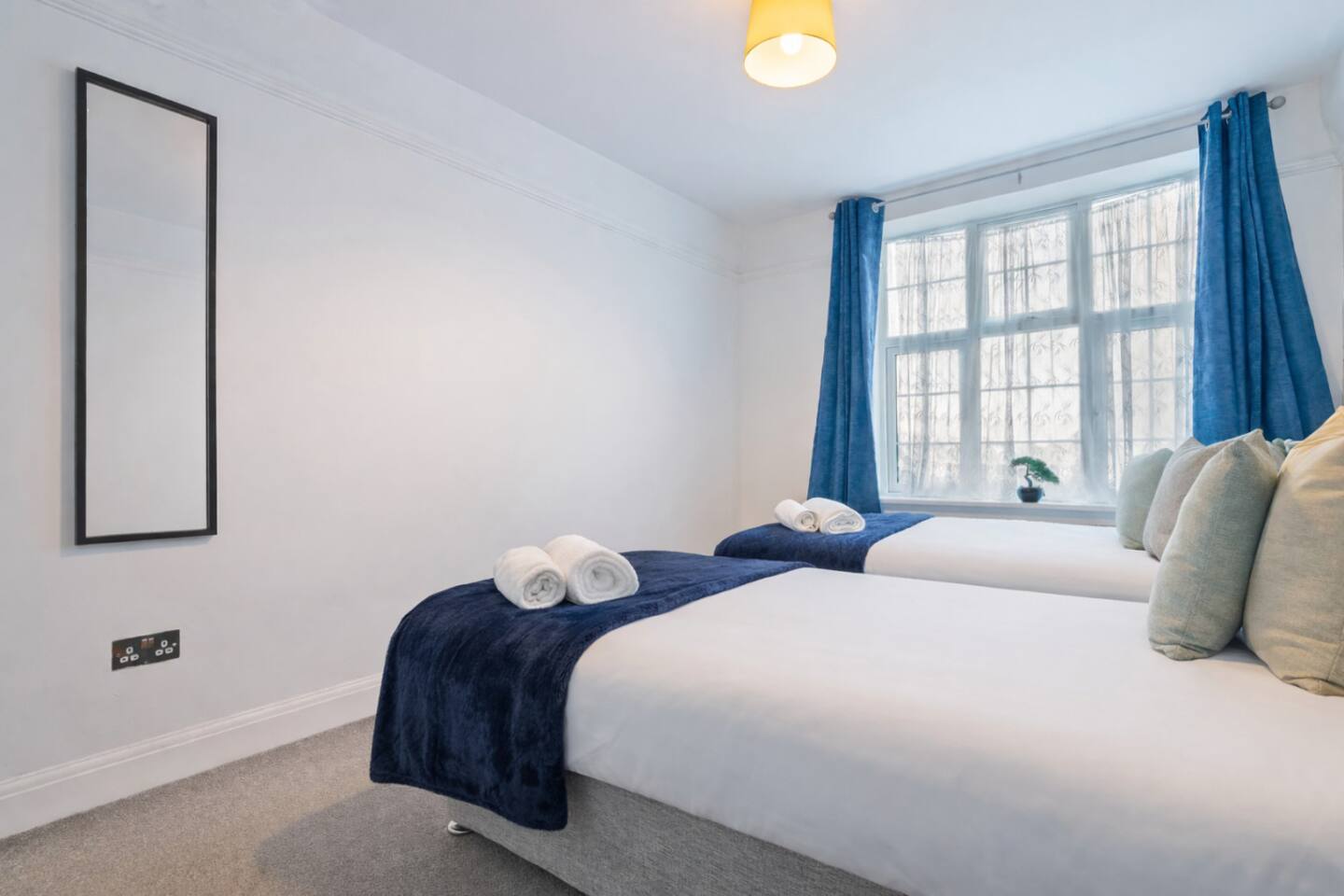 f565ae85 8bd0 4d36 a2dc 7ba2a12b0ca8