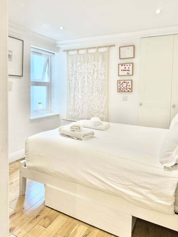 fff59a23 57a1 4941 a3b0 28744af24a75