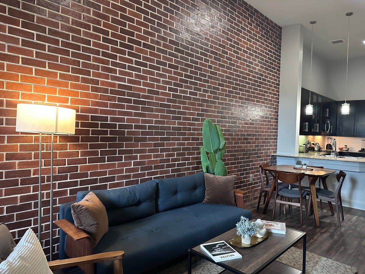 hymr7p1xq6ly3de49y36