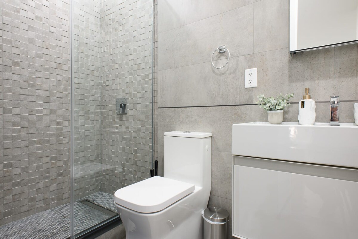 original 53511447 1616185189