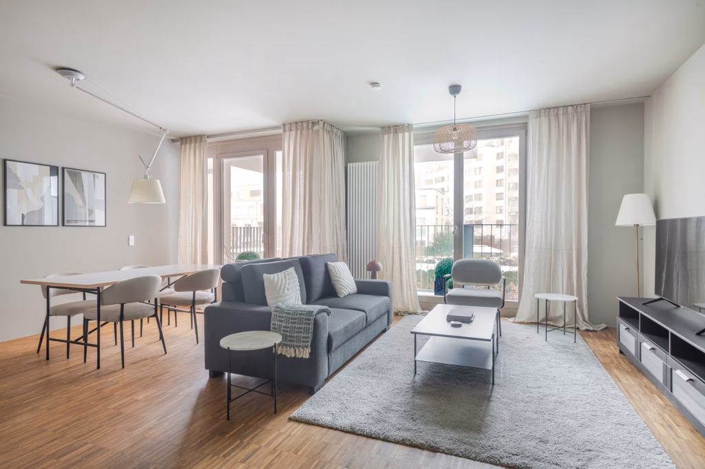 pg169483 o 7ba358d4 02c4 41ce a332 8185279b11e4