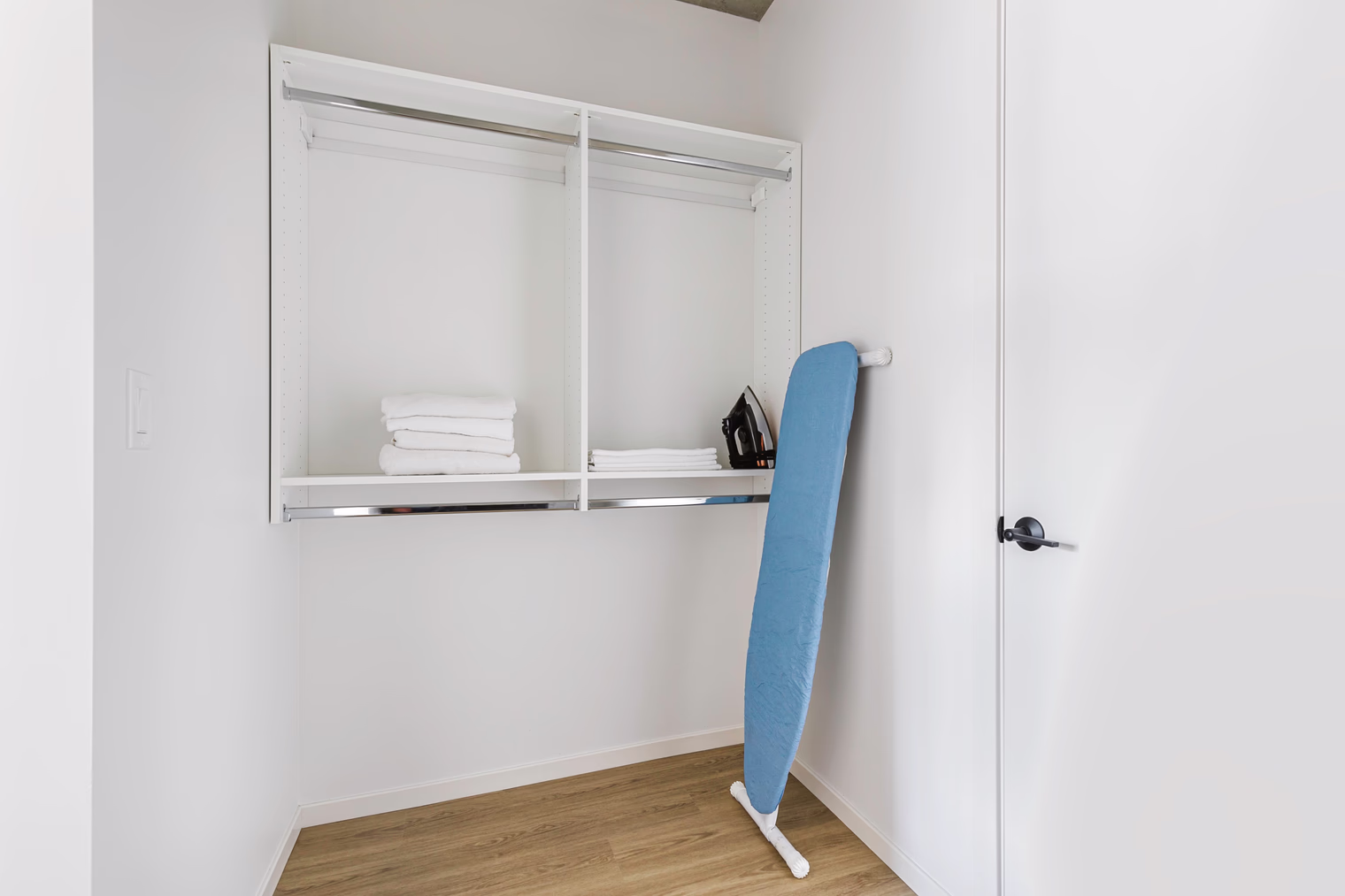 pg51714 o 44301f31 38c7 4e3c a1dc 3d1c5a18755e