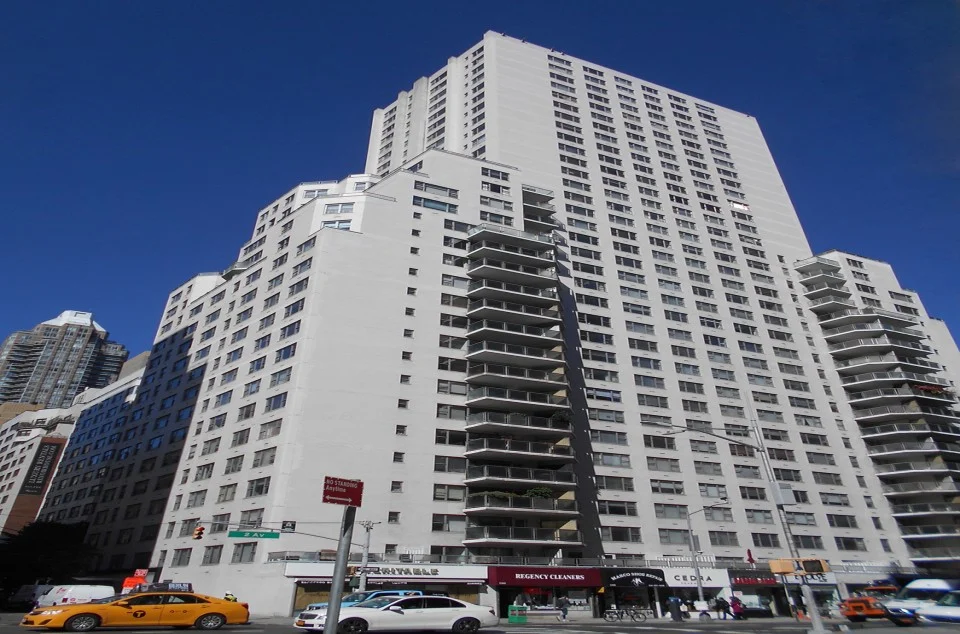 thimg regency towers