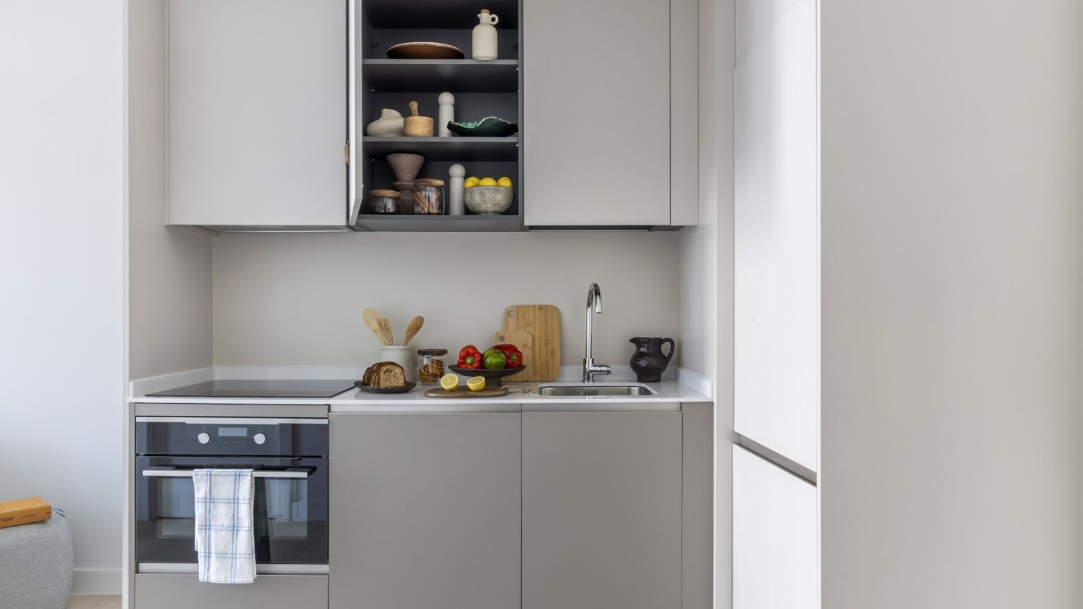 7a01db17 d0da 48b4 8282 b34600fb03a8