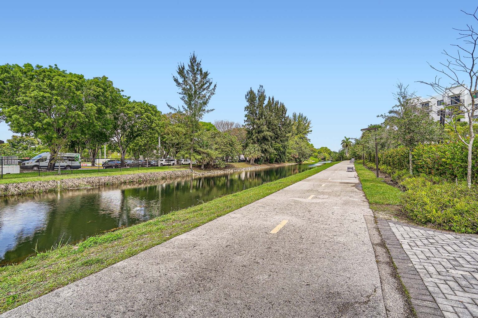 9400 nw 41st st print quality 027 37 canal 1920x1280