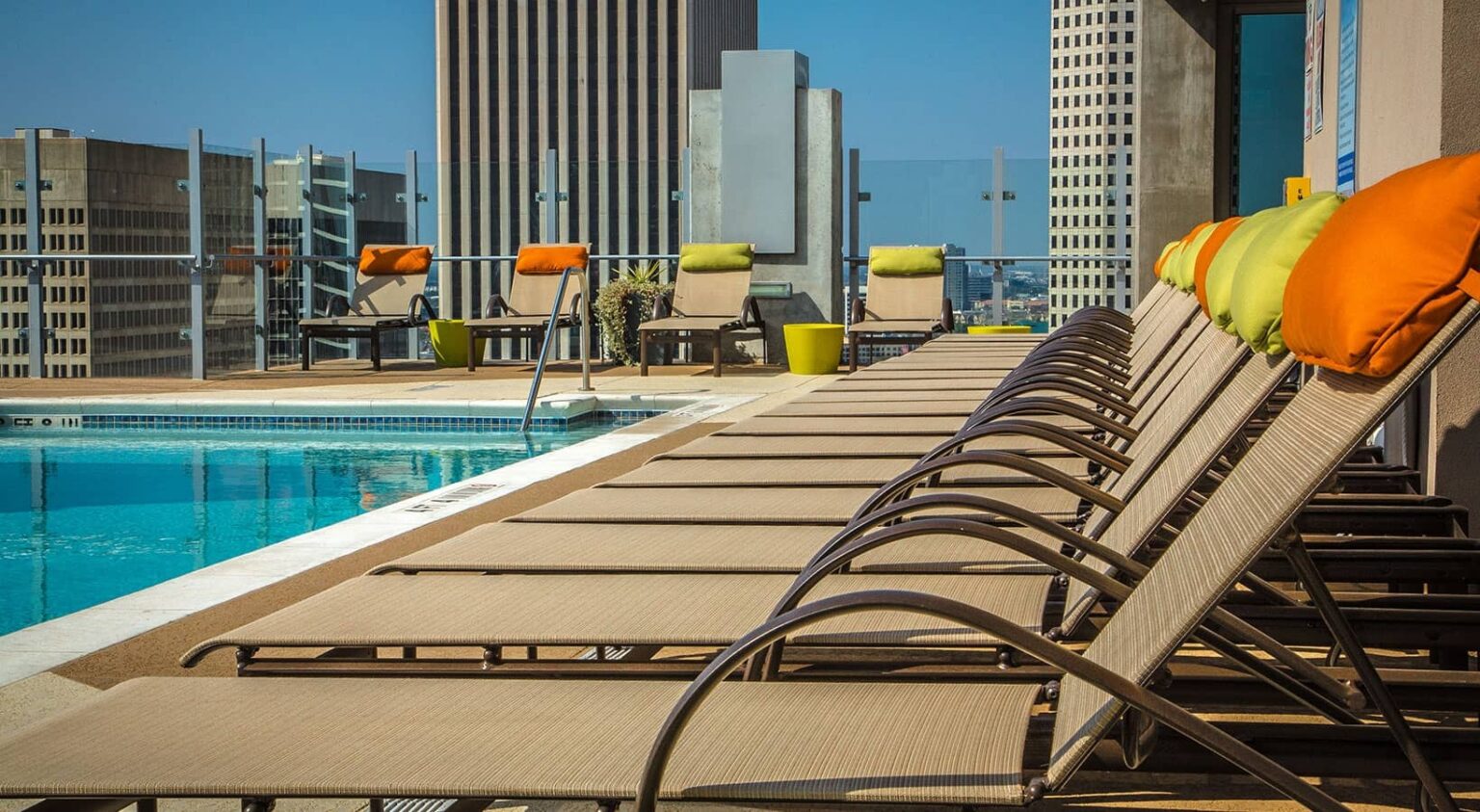 skyhouse additional images3 892adeee2c779422dffc25105a879bcf