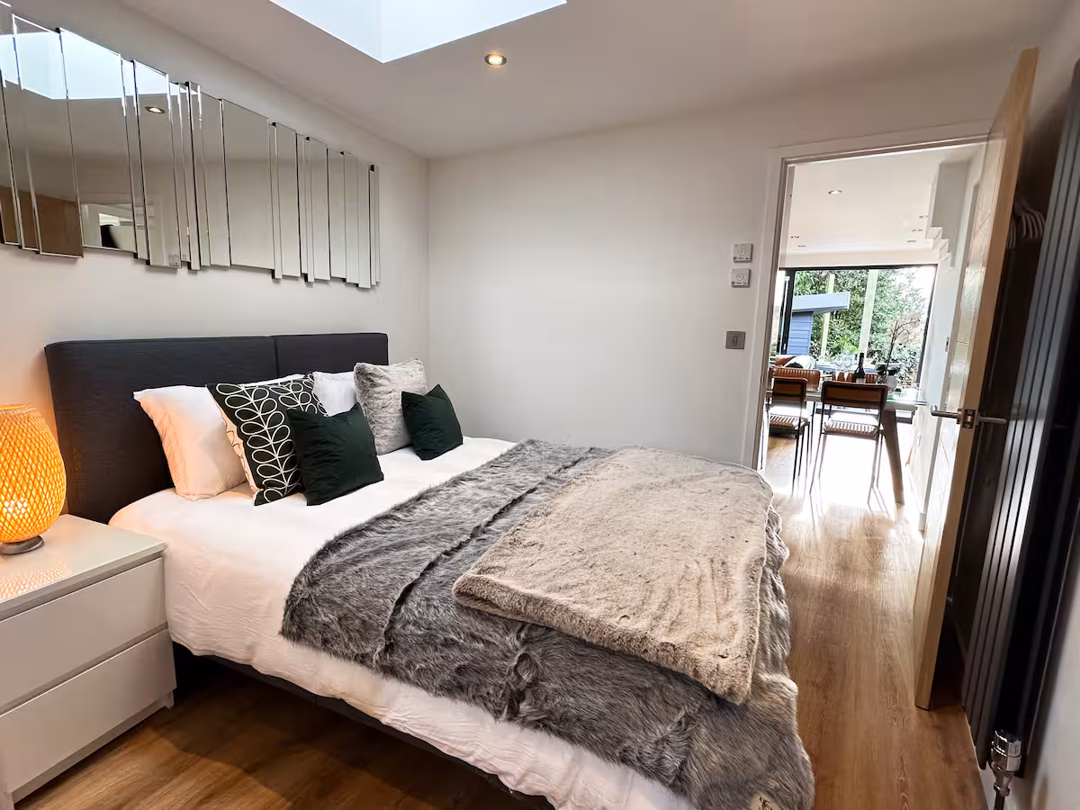 a842959e fe8f 440b a1bd 24a8988235ad.jpg