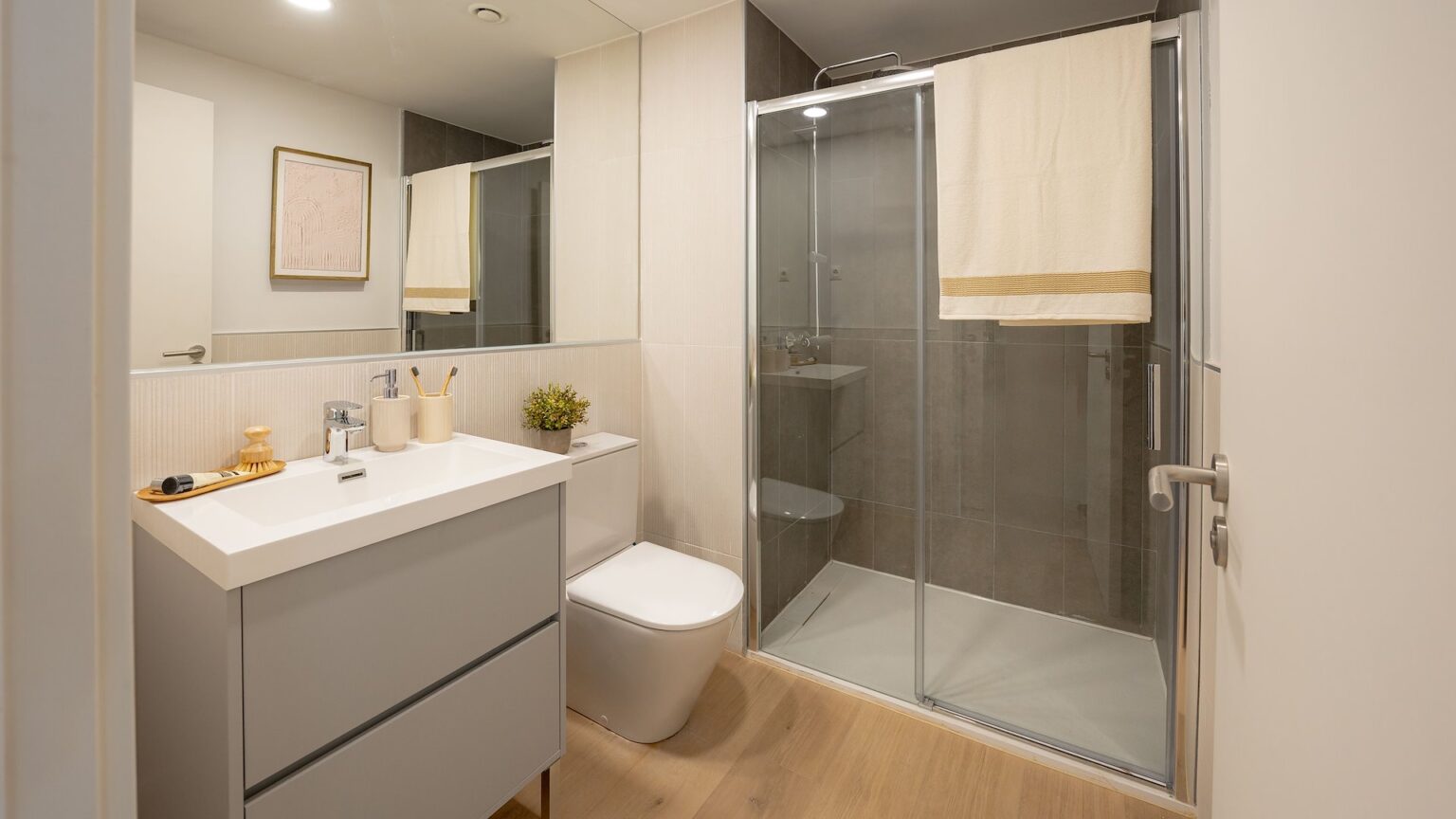 b436830c c999 4b32 8712 b2c200cc8b4a