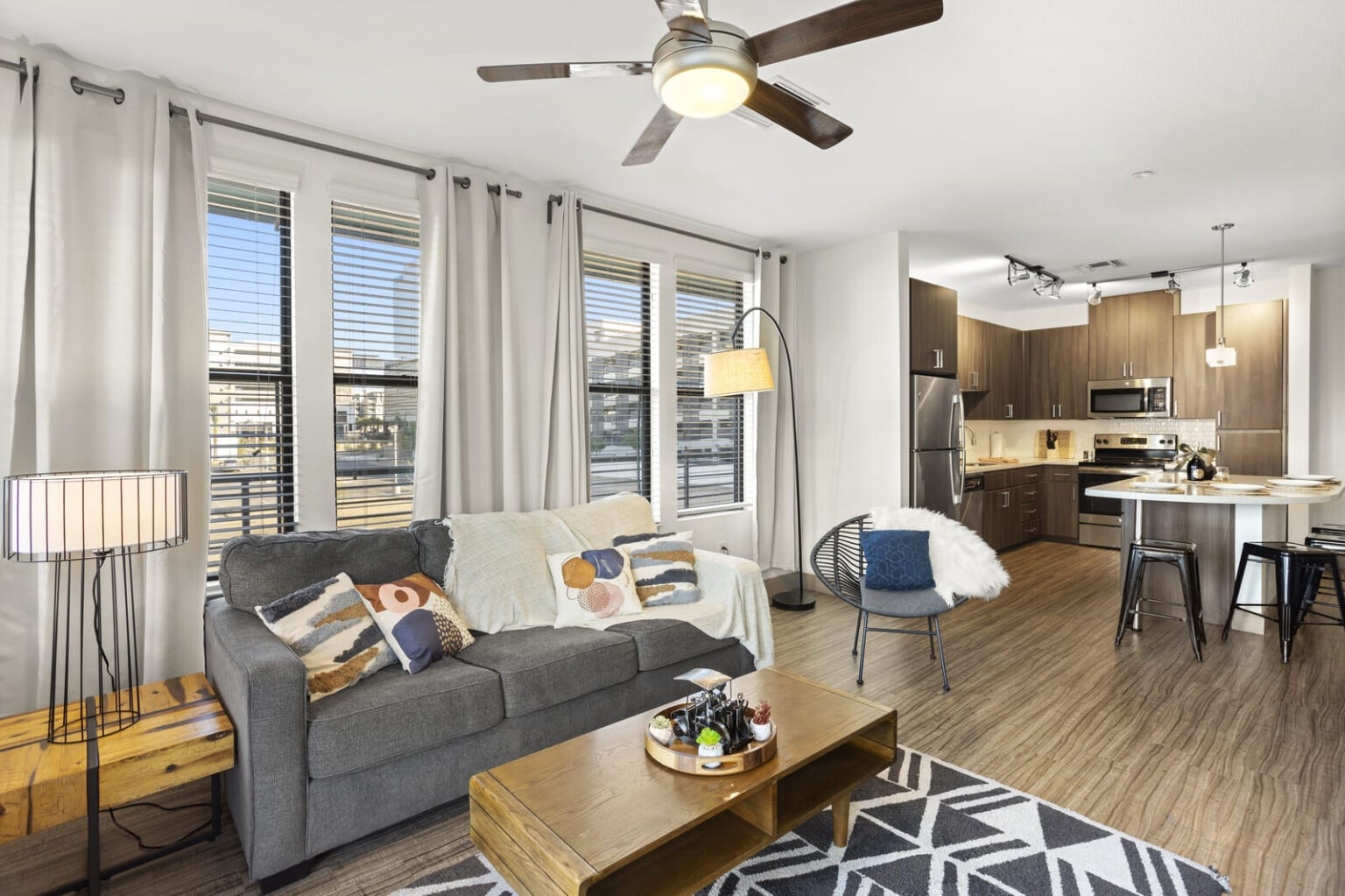 c7439690 439e 11ef b375 052d57603a73