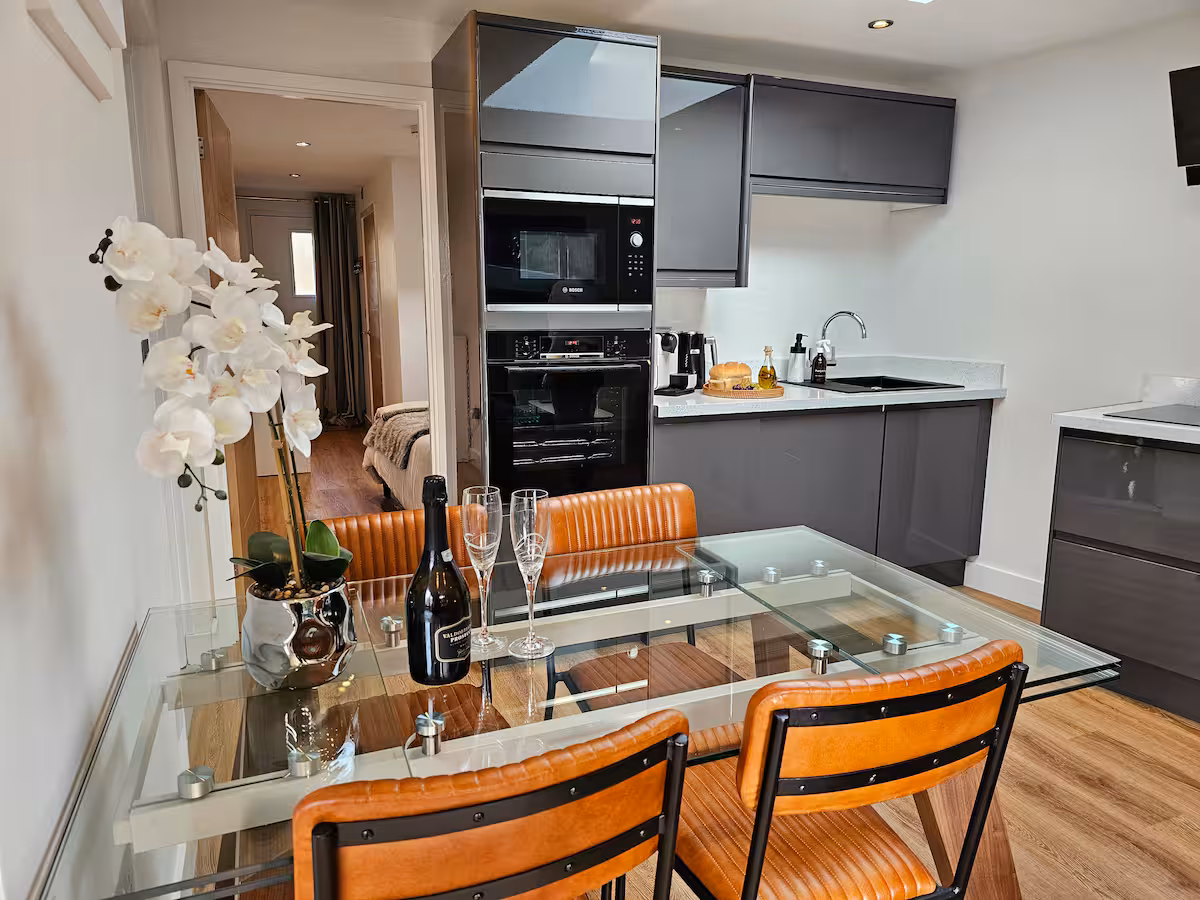 fbaca028 94bd 4b4c 844e 6d76c611573f.jpg