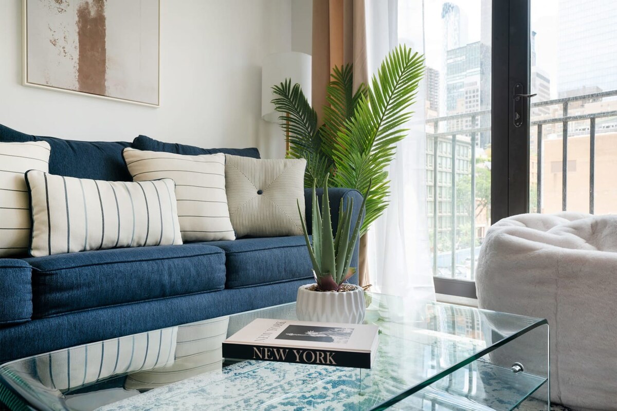 original 1655550 1698421697