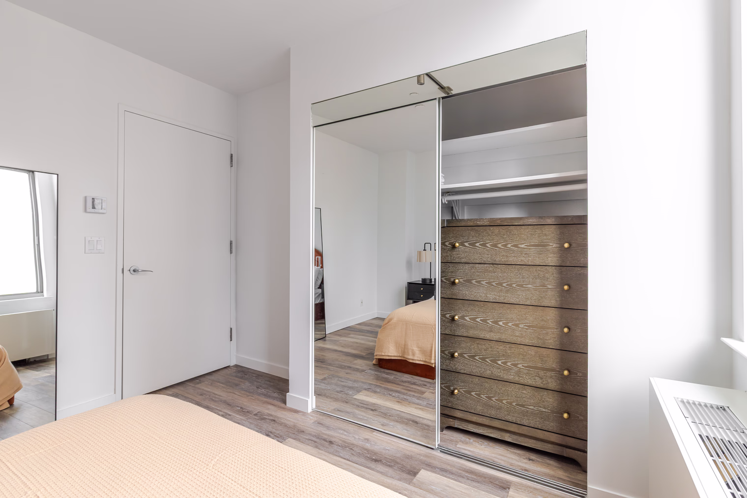 pg126787 o 518b6a43 888d 4eb4 bb52 a021e730c2d7