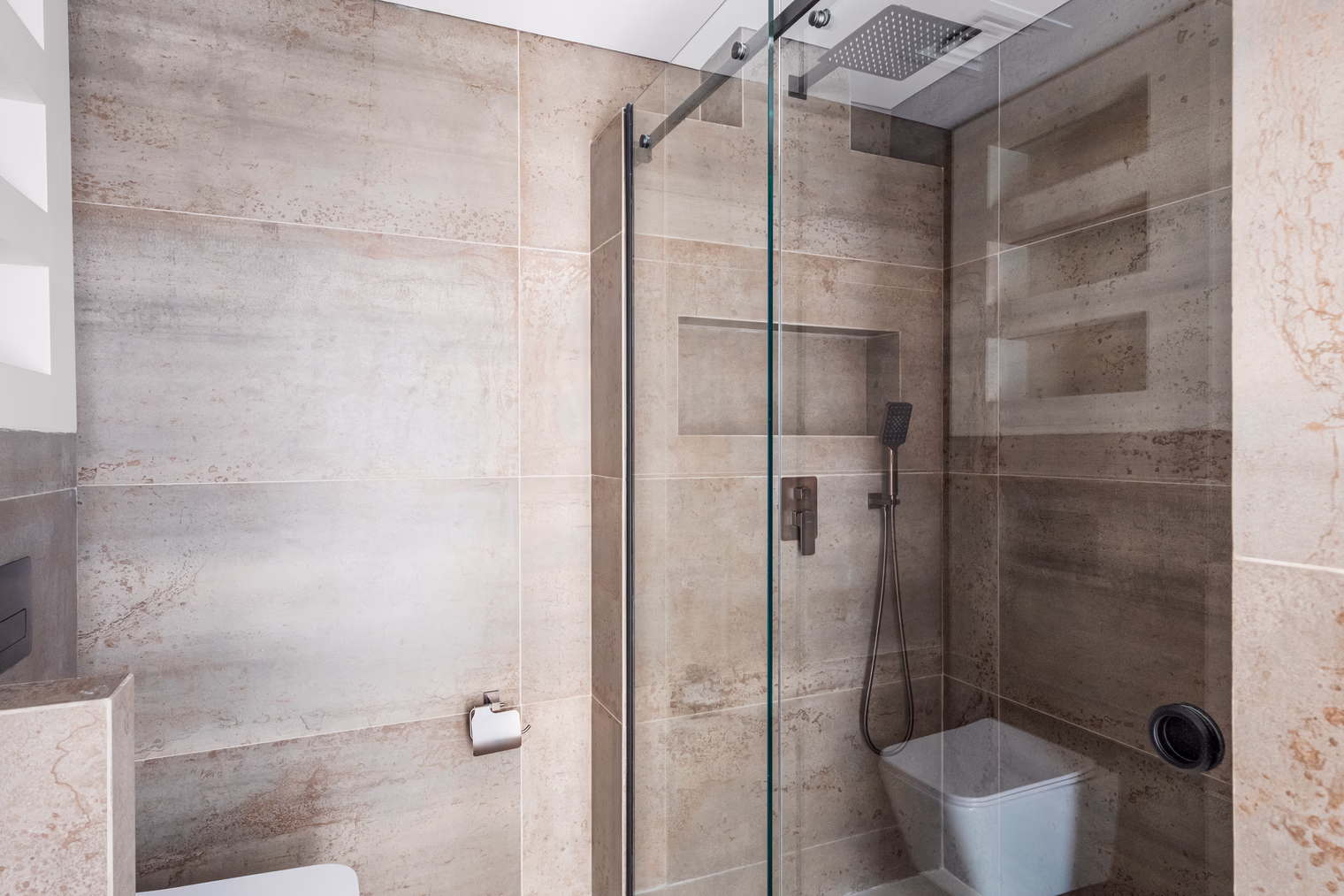 pg138437 o 3e469167 10af 4183 9217 ef91774440bb