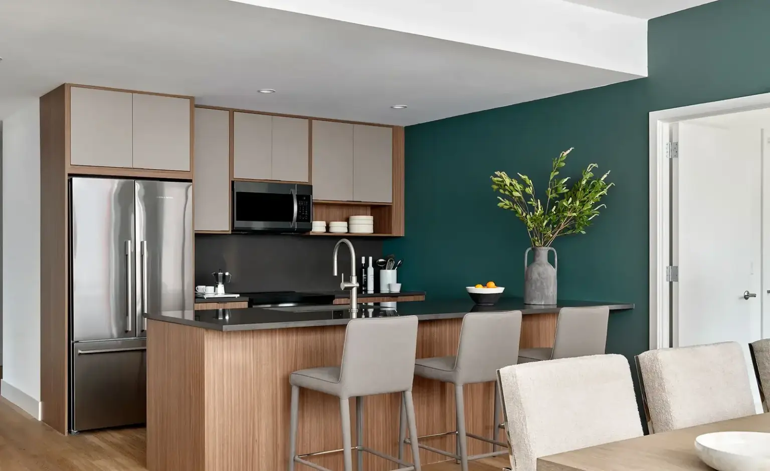 ave 5 cottage apartment kitchen 2 landscapexl